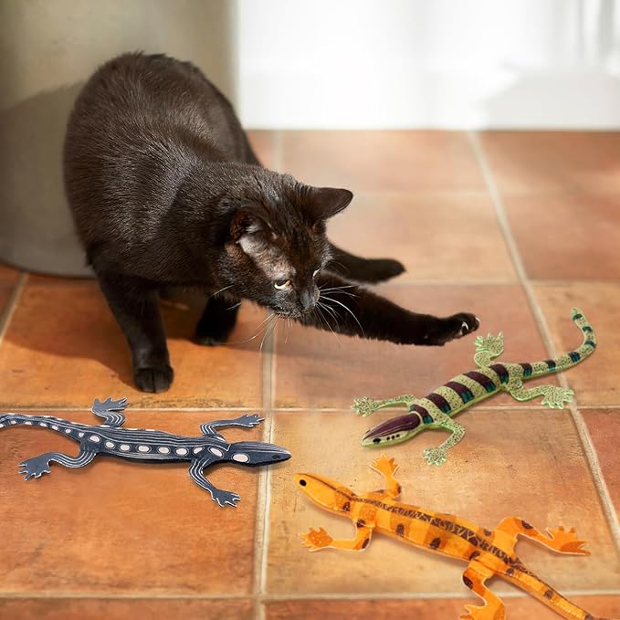 CiyvoLyeen Lizard Catnip Toys Chew Bite Resistant Toys for Indoor Cats Boredom Relief Teeth Cleaning Interactive Funny Cute Kitten Cat Lover Gifts Christmas Birthday Presents Set of 4